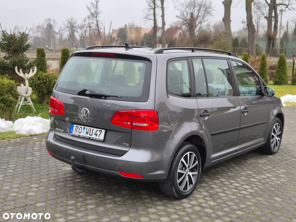 Volkswagen Touran 1.6 TDI DPF BlueMotion Technology DSG Comfortline - 27
