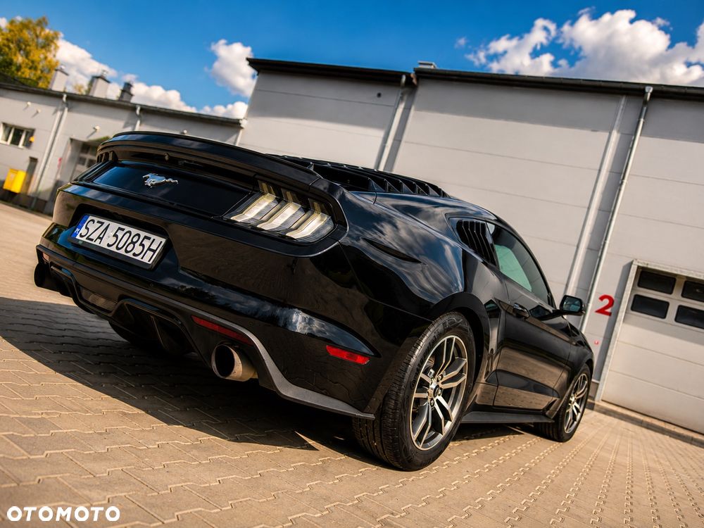 Ford Mustang - 14
