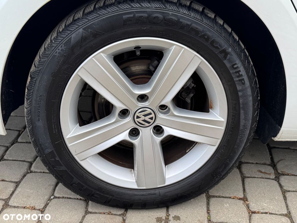 Volkswagen Golf - 32