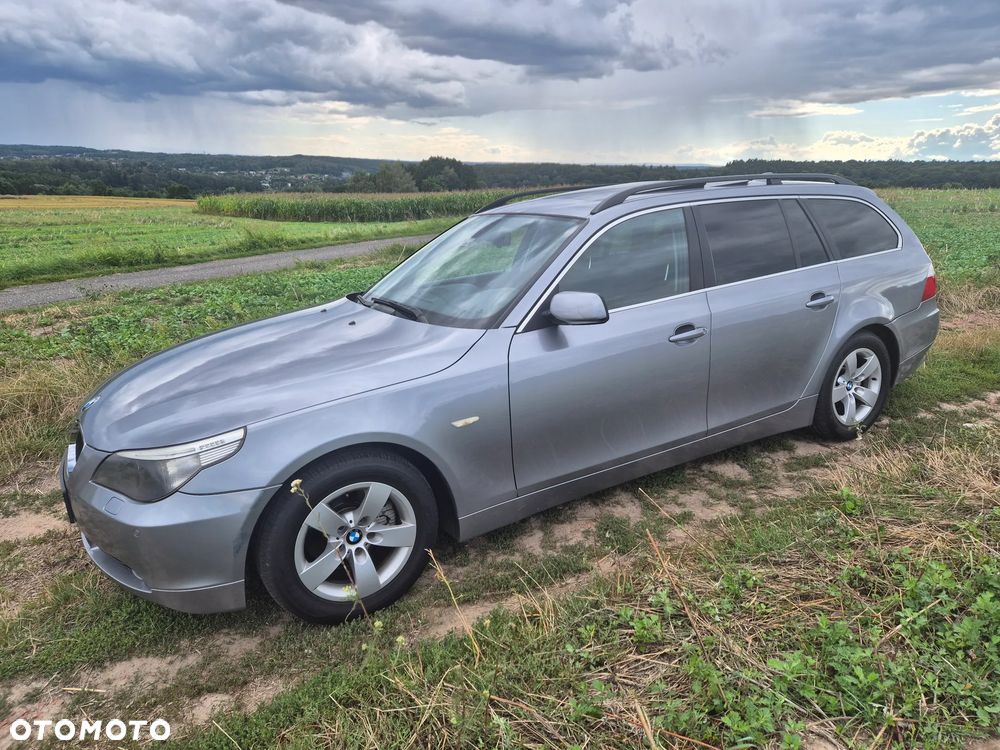 BMW Seria 5 520d - 5