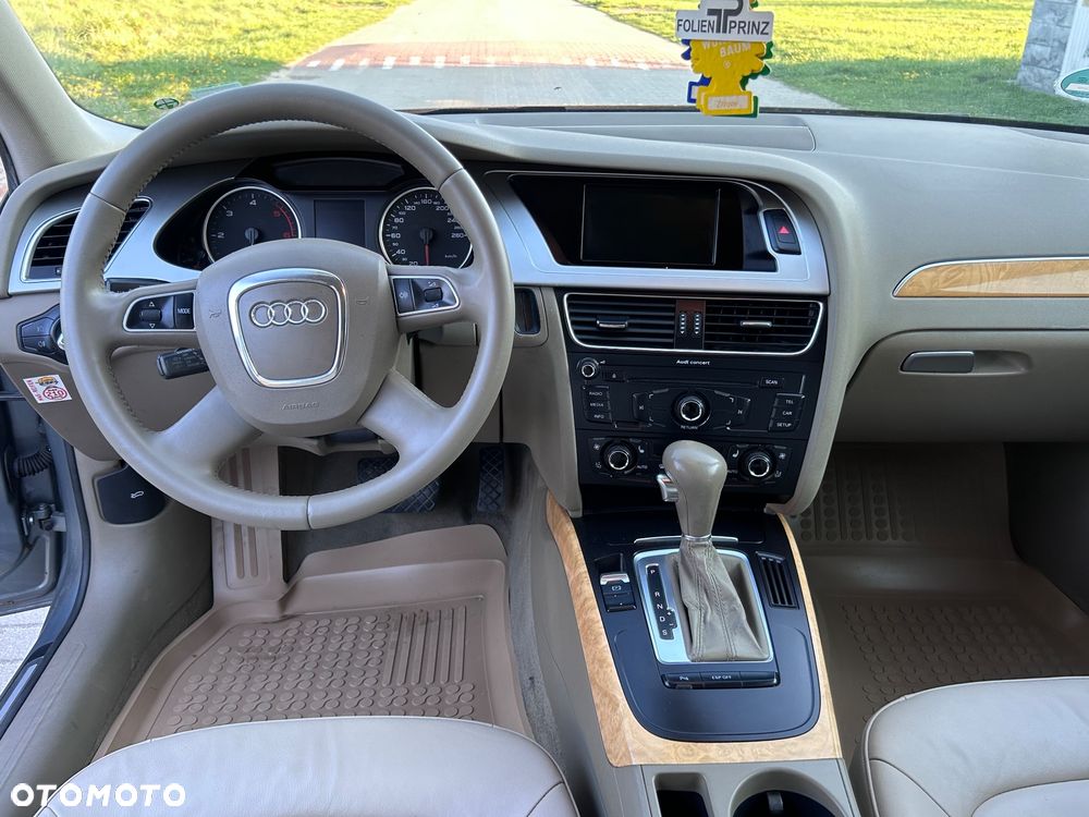 Audi A4 Avant 2.0 TDI DPF multitronic S line Sportpaket - 31