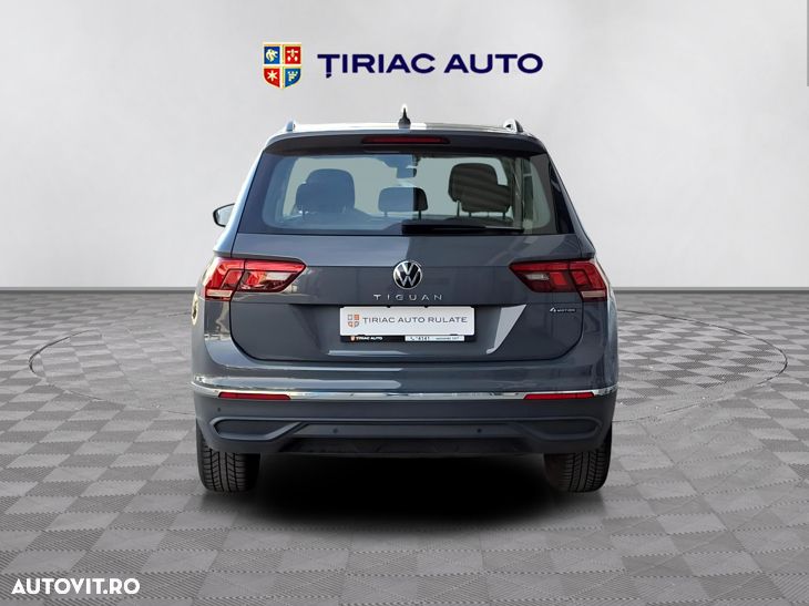 Volkswagen Tiguan - 5