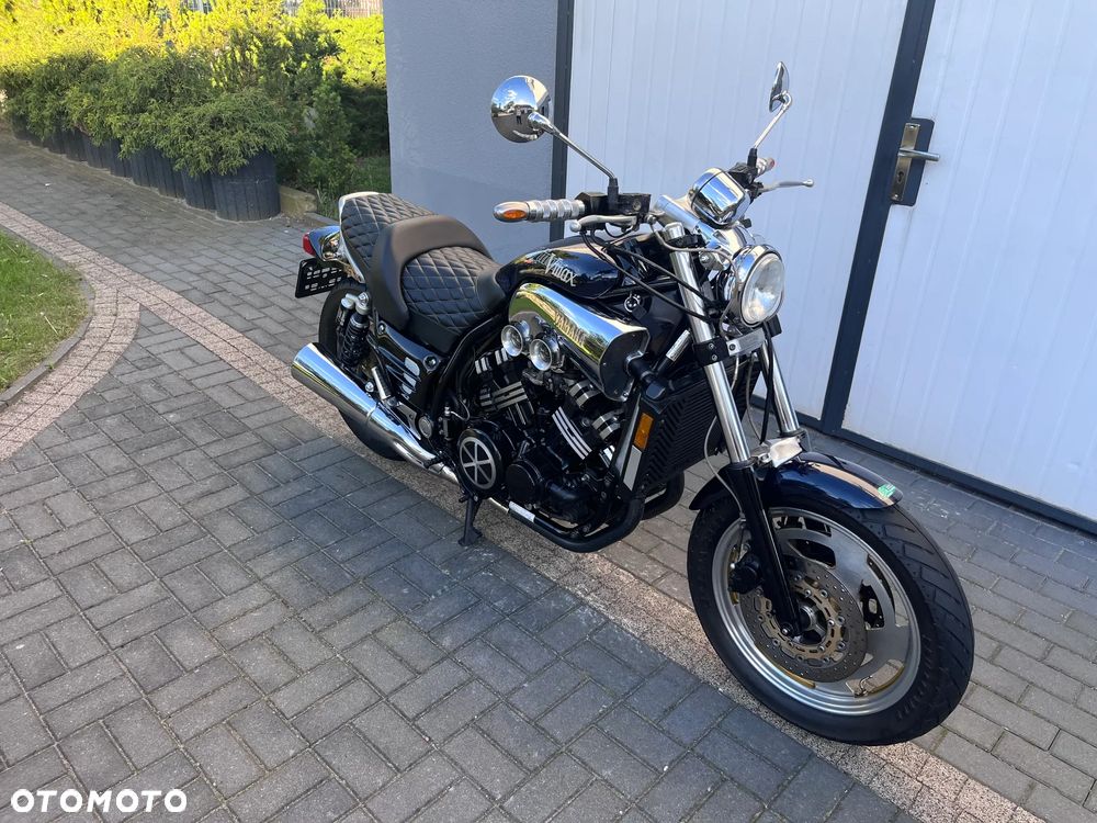 Yamaha V-MAX - 25
