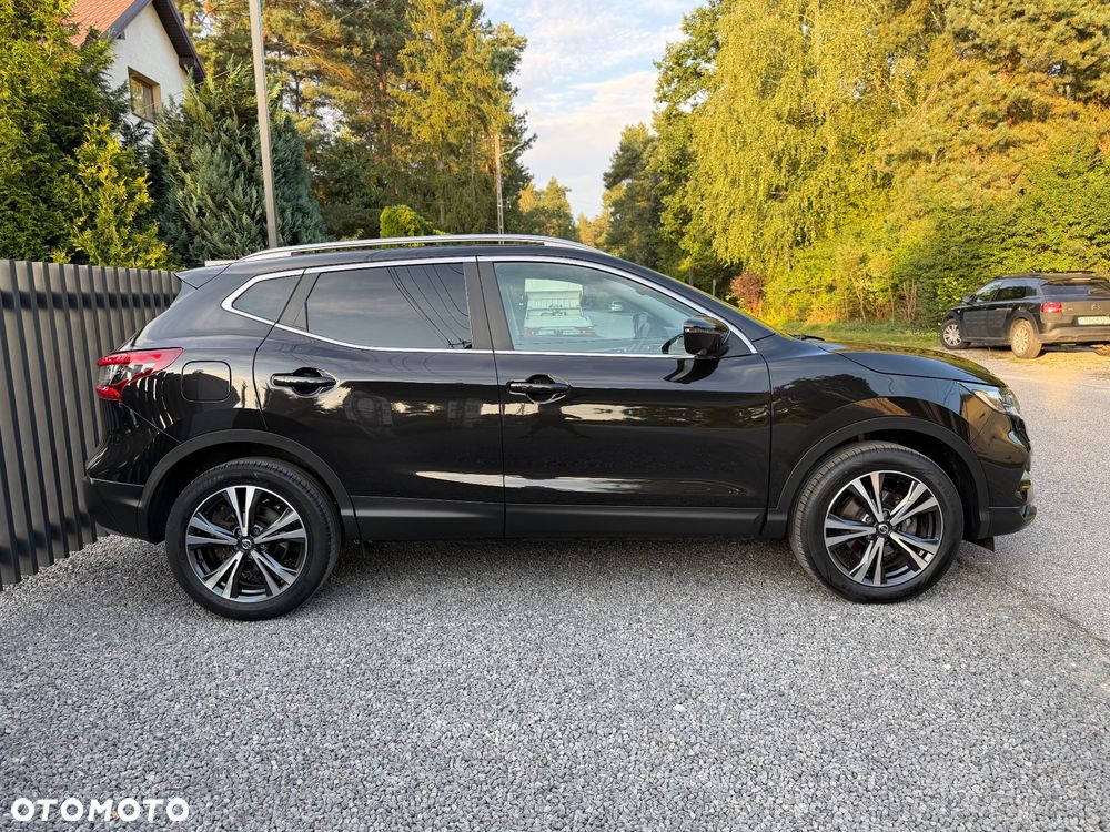 Nissan Qashqai 1.3 DIG-T N-Connecta - 4