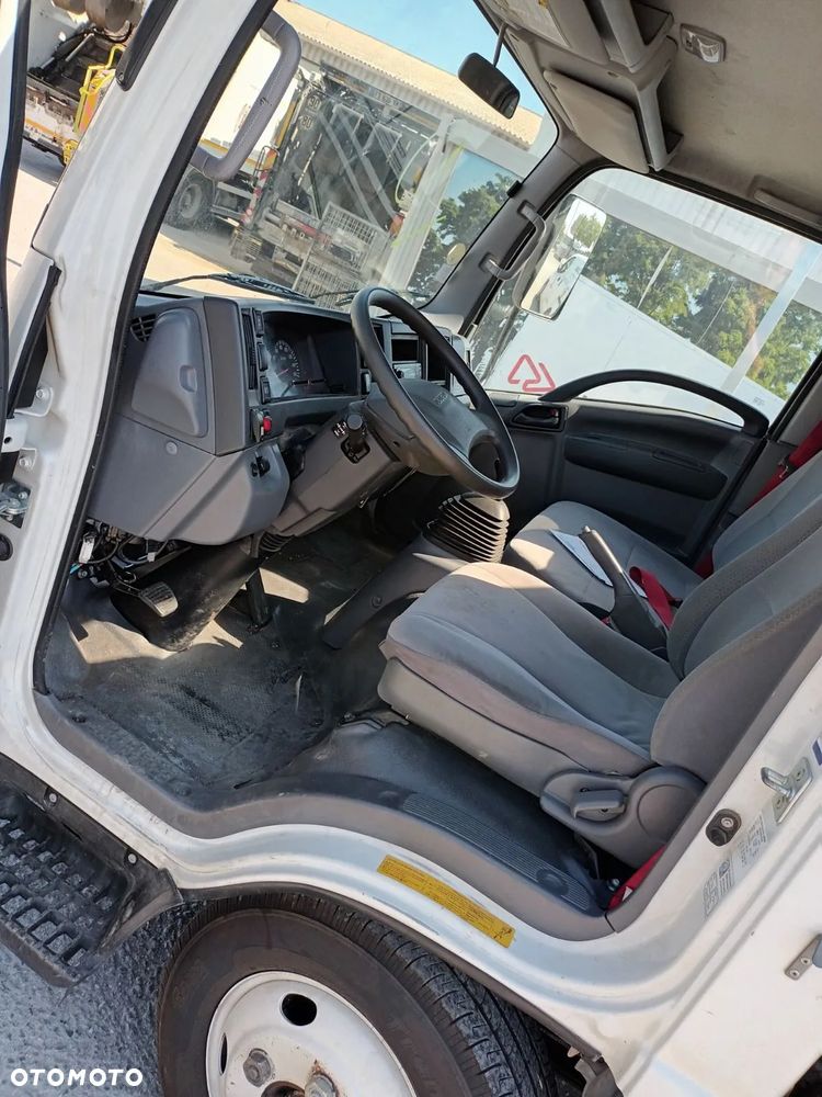 Isuzu Isuzu N35 - 6