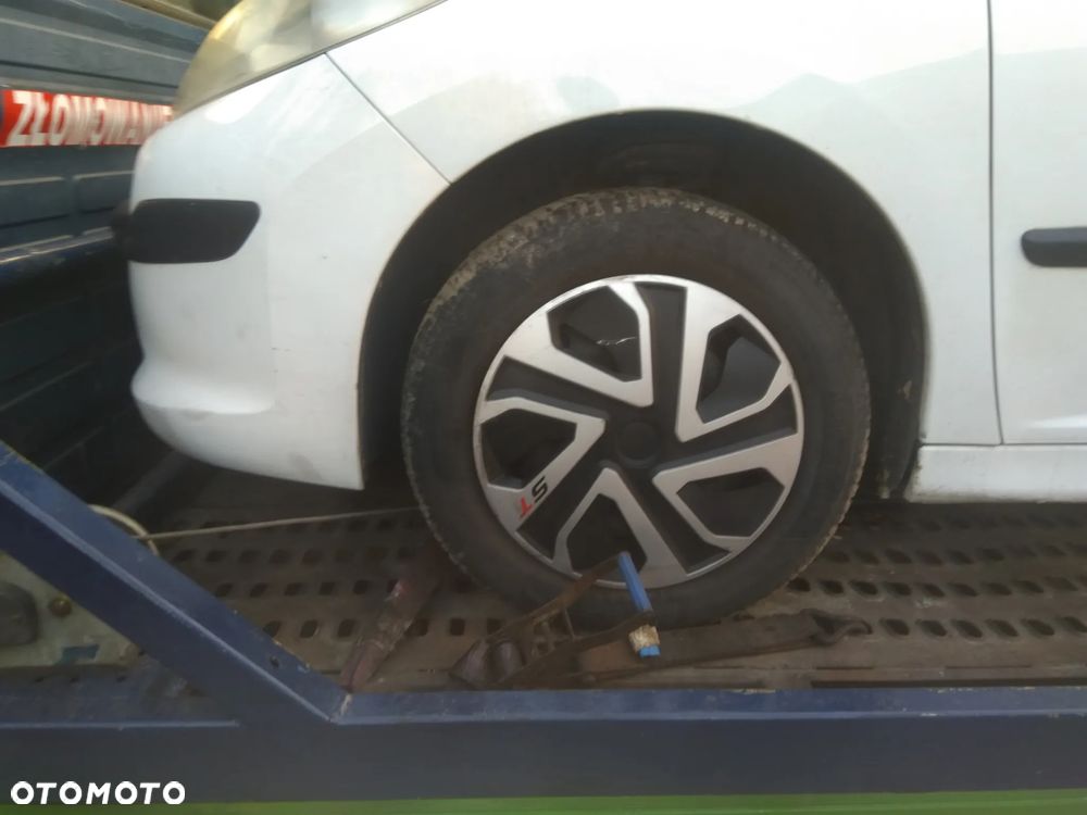 Peugeot 207 koło 175/65 r15 zimowe - 2