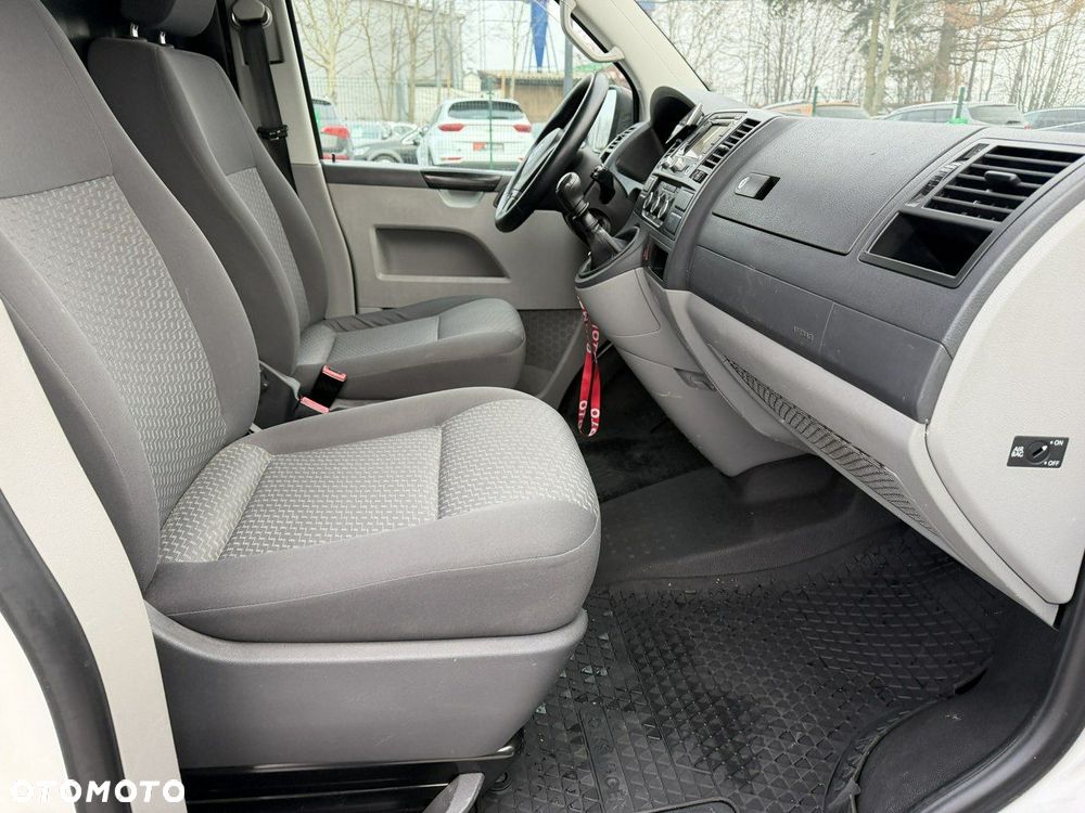 Volkswagen Transporter - 25