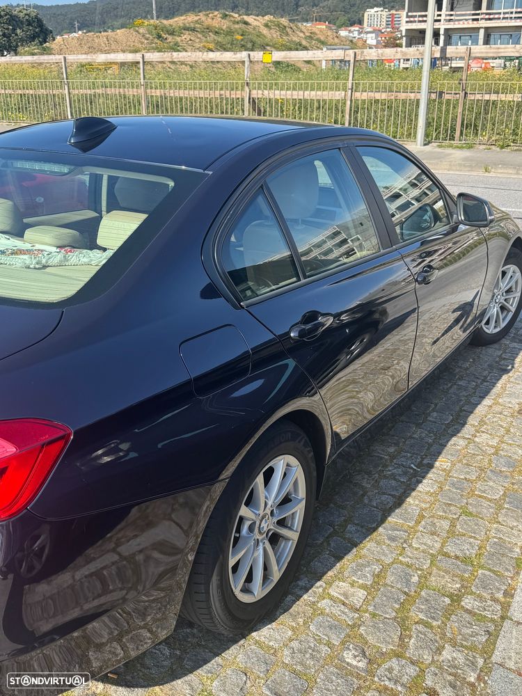 BMW 318 d - 2