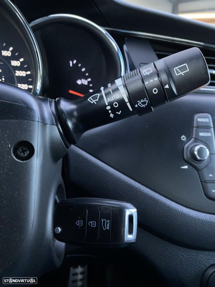 Kia Ceed 1.6 CRDi GT Line - 30