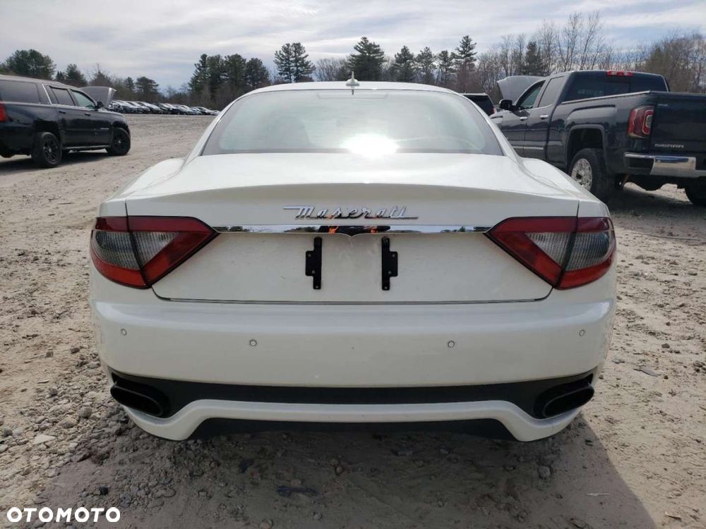 Maserati GranTurismo - 10