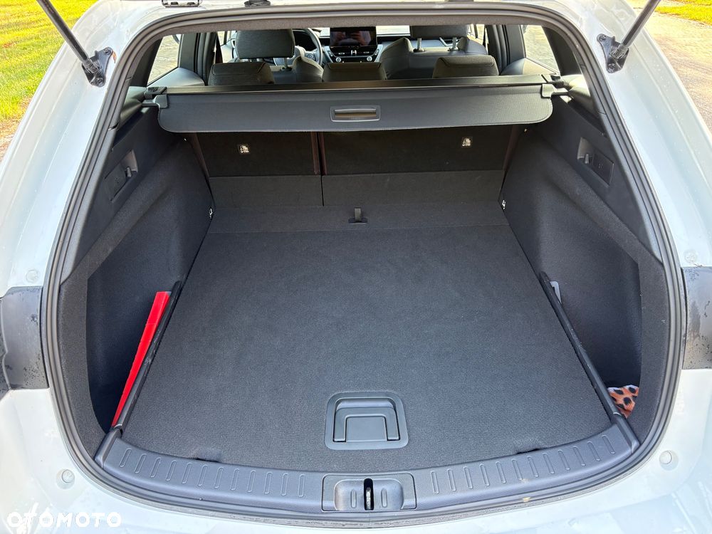 Toyota Corolla 1.8 Hybrid Comfort - 23