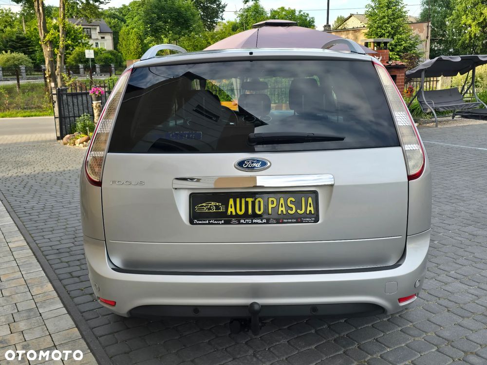 Ford Focus 1.8 Titanium - 11