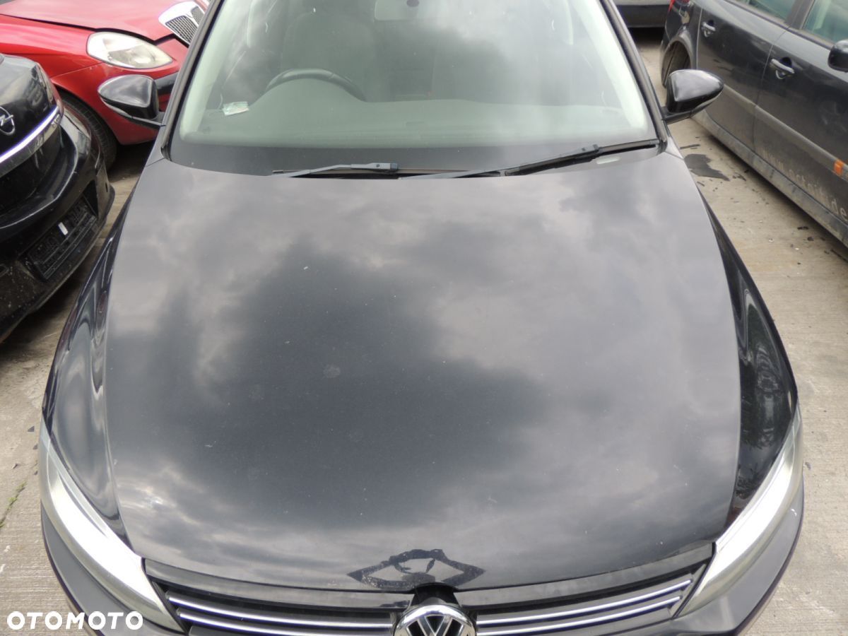 Maska VW Jetta VI 5C '12 - 1