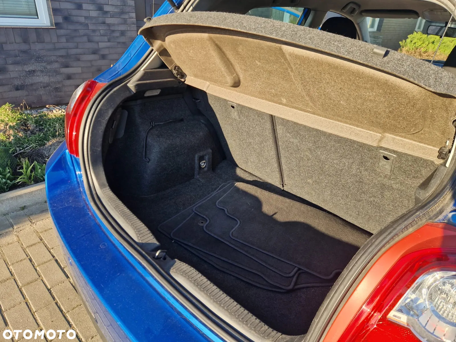 Toyota Auris - 12