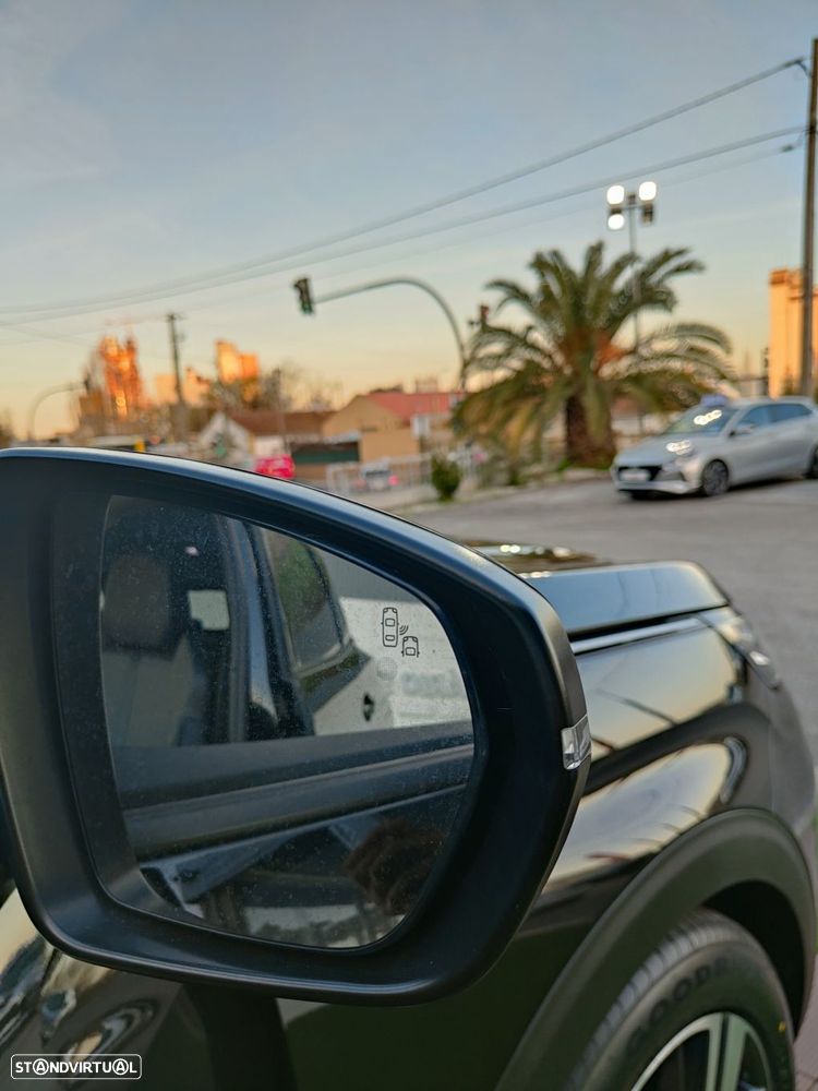 Peugeot 3008 1.6 Hybrid Allure e-EAT8 - 28