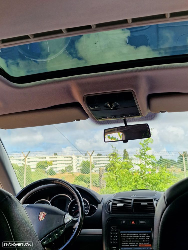 Porsche Cayenne S Tiptronic - 12