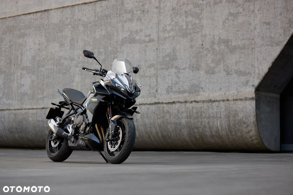 Triumph Tiger - 7