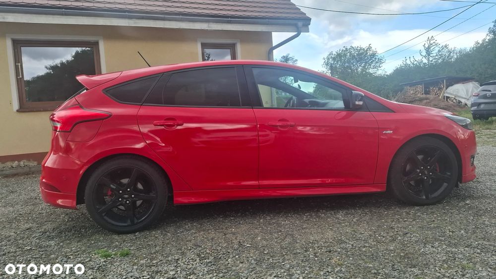 Ford Focus 1.5 EcoBoost STart-Stopp-System ST-LINE - 9