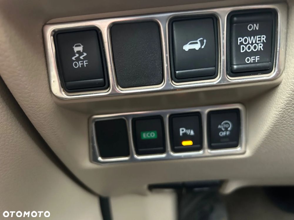 Nissan X-Trail 2.0 dCi Tekna 4WD Xtronic - 5