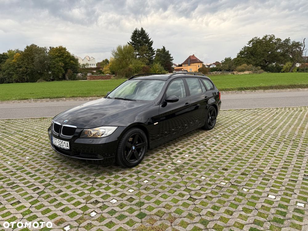 BMW Seria 3 318i Edition Exclusive - 21