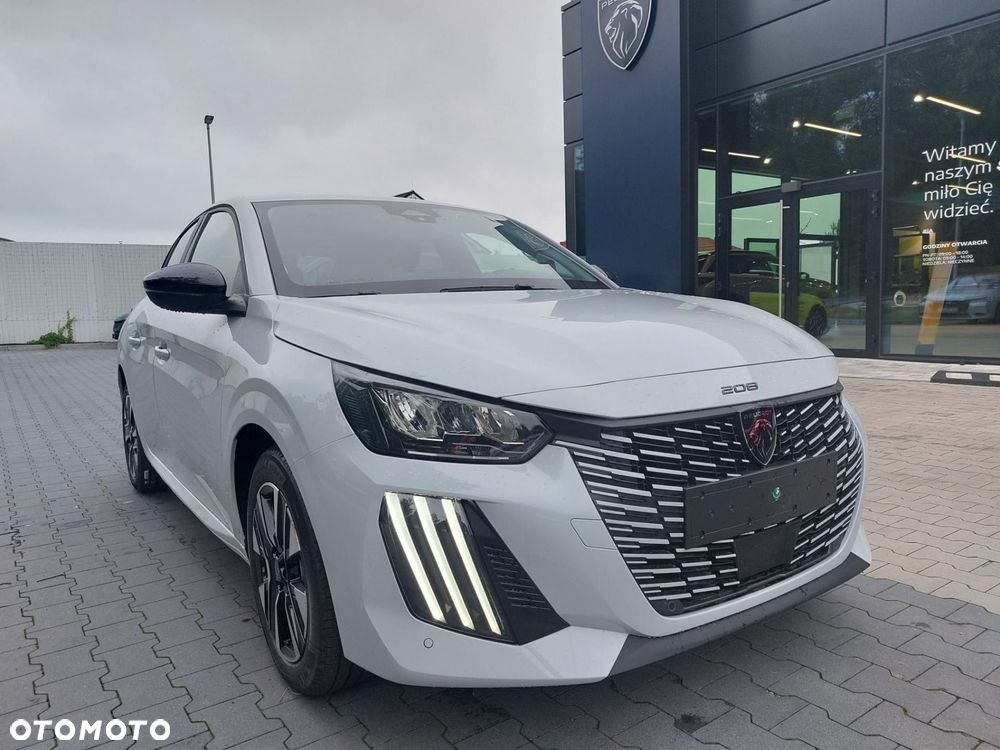 Peugeot 208 - 5
