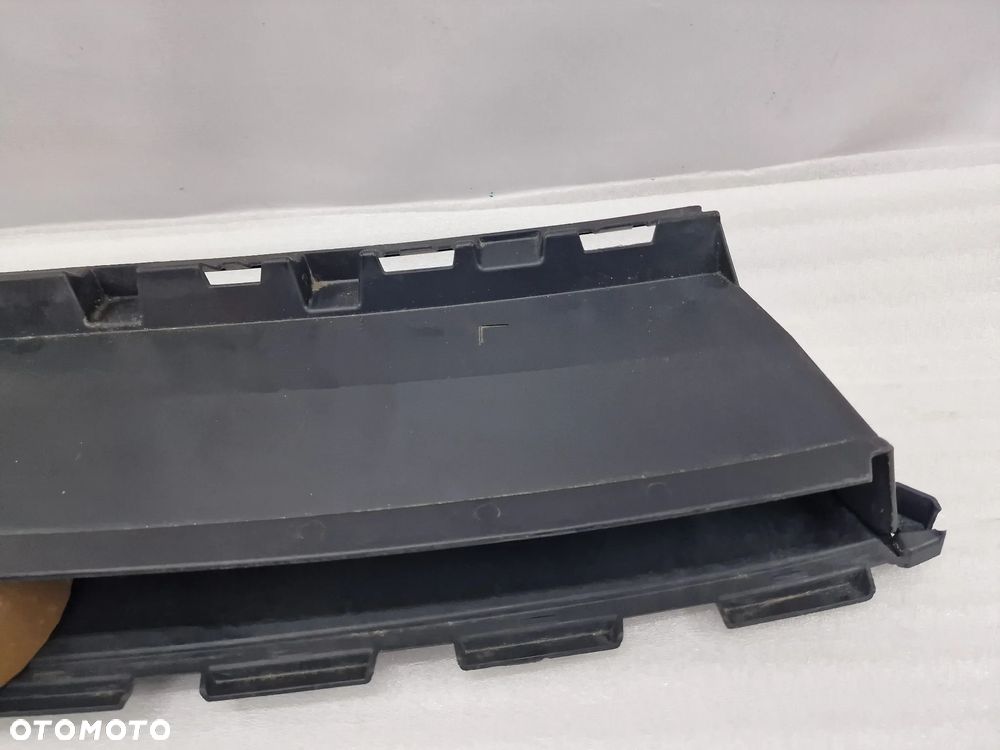 VW TOUAREG 7P6 10- KIEROWNICA POWIETRZA , NR 7P6121293C + 7P6121395A , NR AUKCJI KP133 - 5