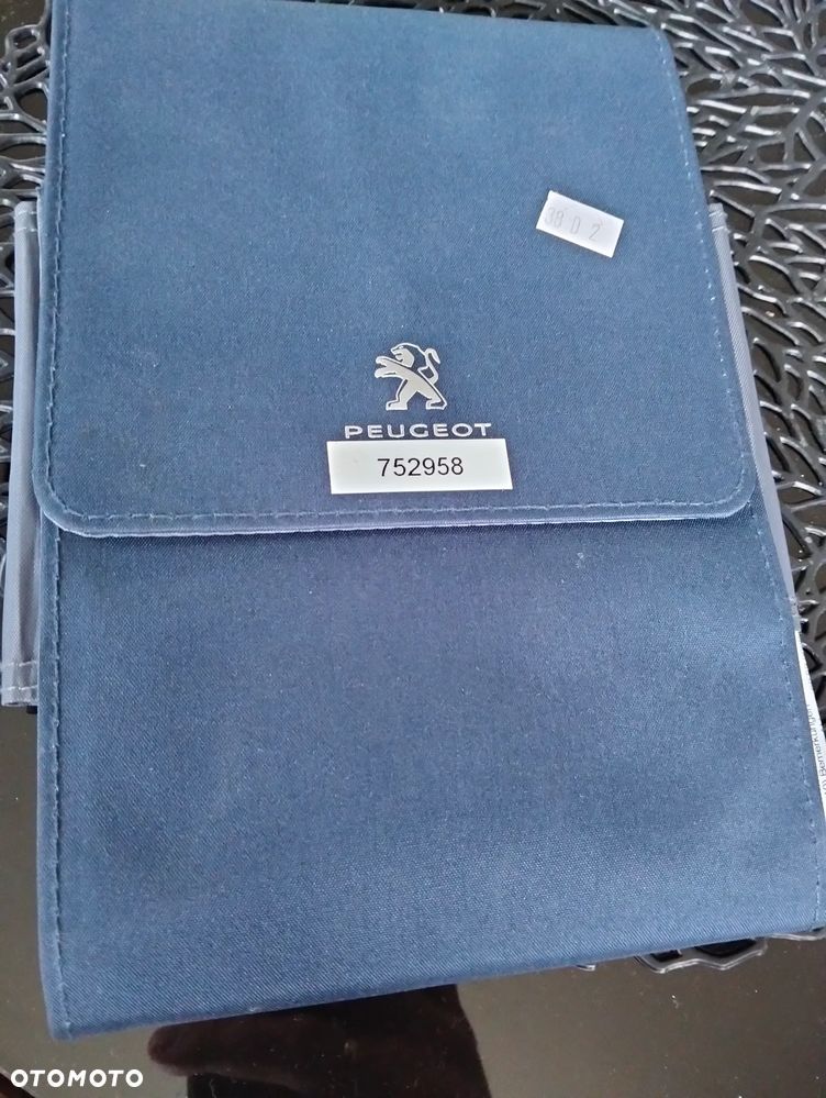 Peugeot 3008 PureTech 130 Stop & Start GPF Allure - 32