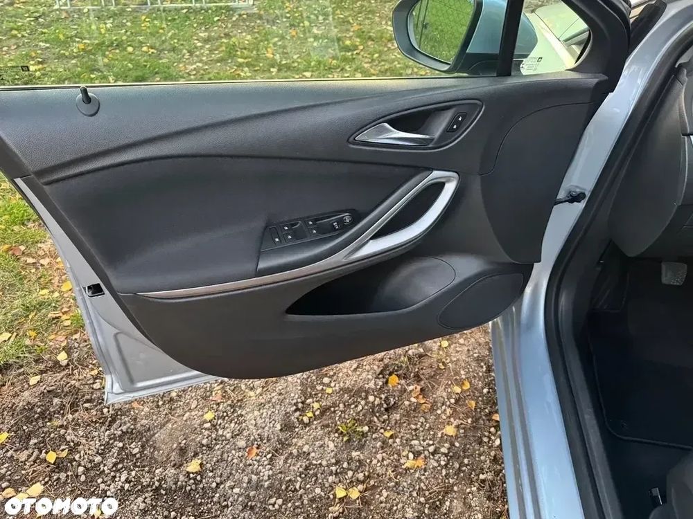 Opel Astra - 11