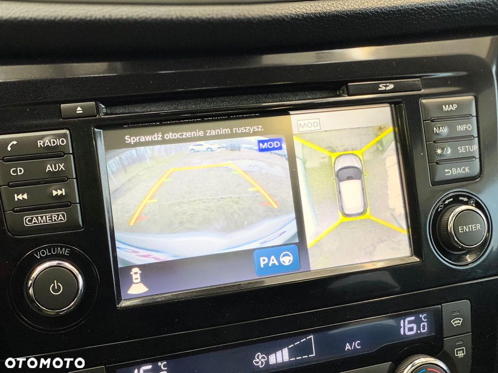 Nissan Qashqai 1.6 DCi Xtronic N-Connecta - 28