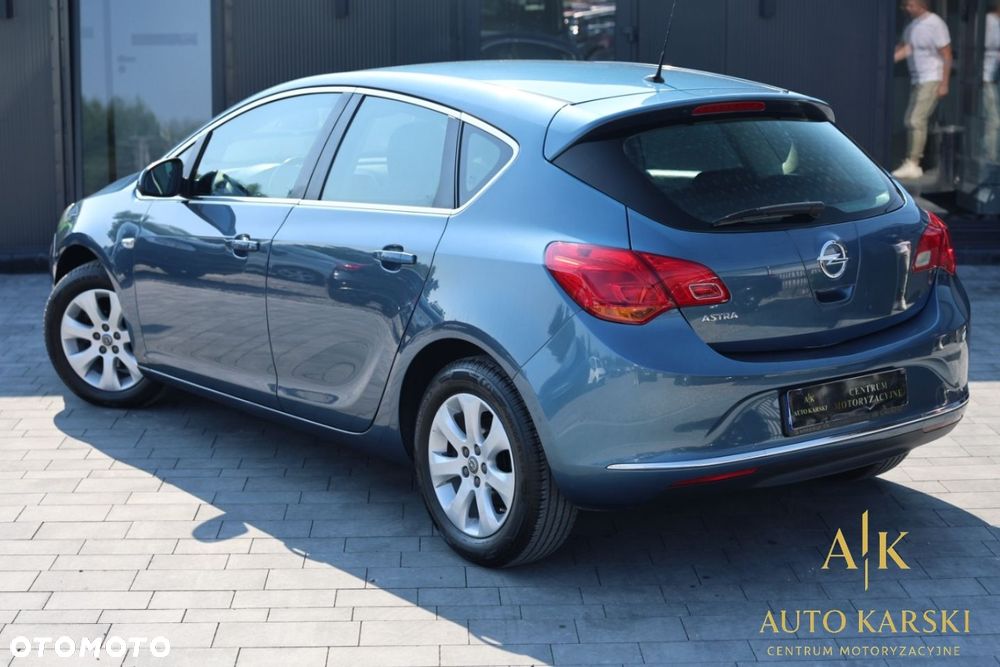 Opel Astra - 10