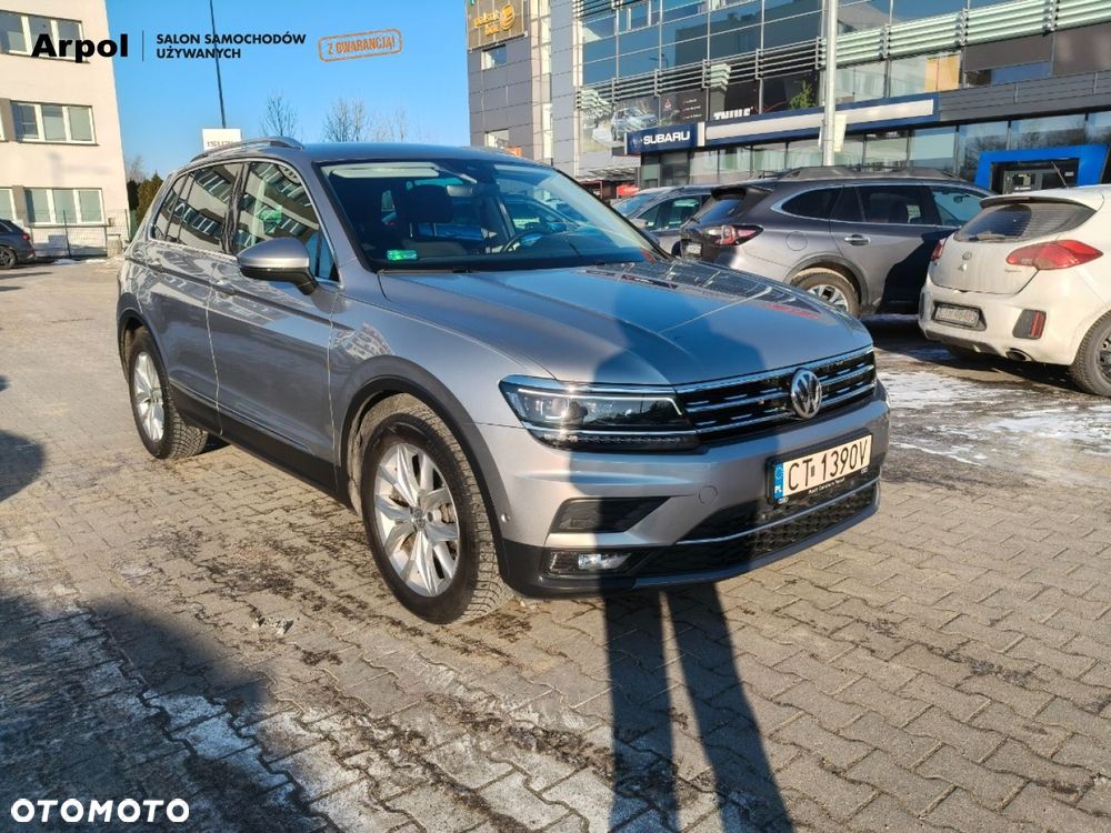 Volkswagen Tiguan - 1