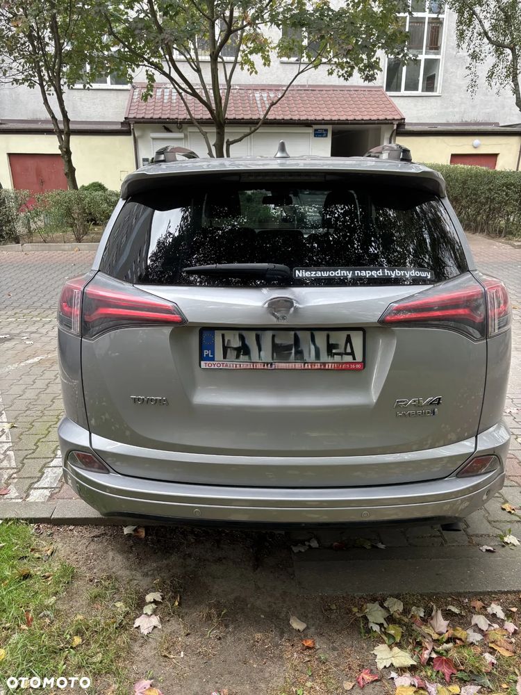 Toyota RAV4 Hybrid Selection 4x4 - 5