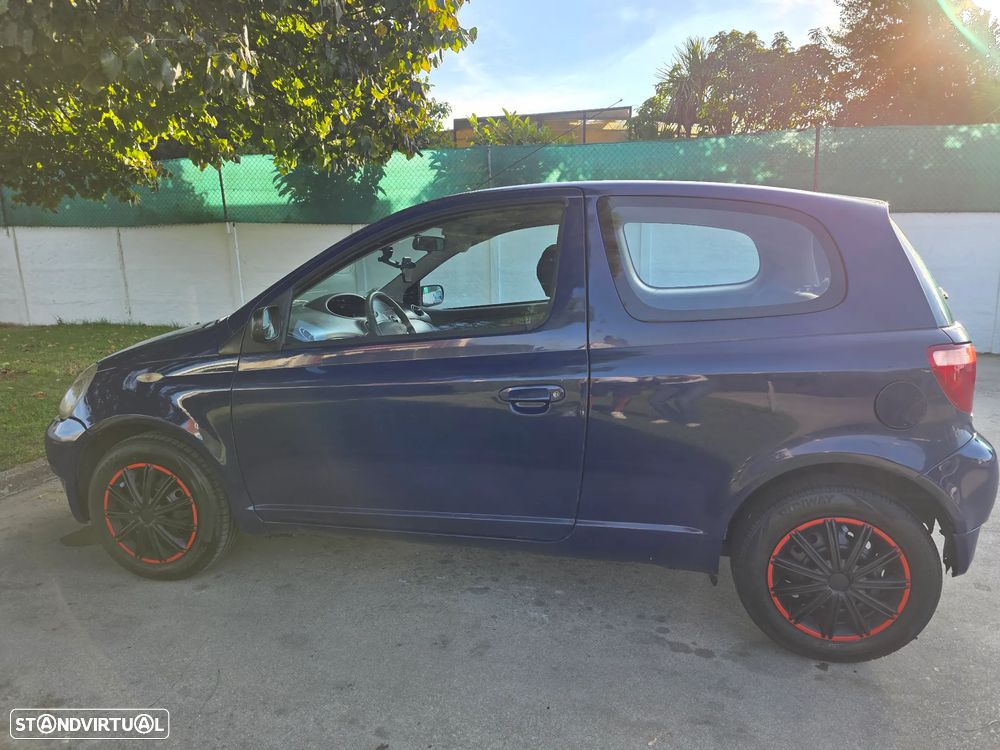 Toyota Yaris 1.0 Base - 6