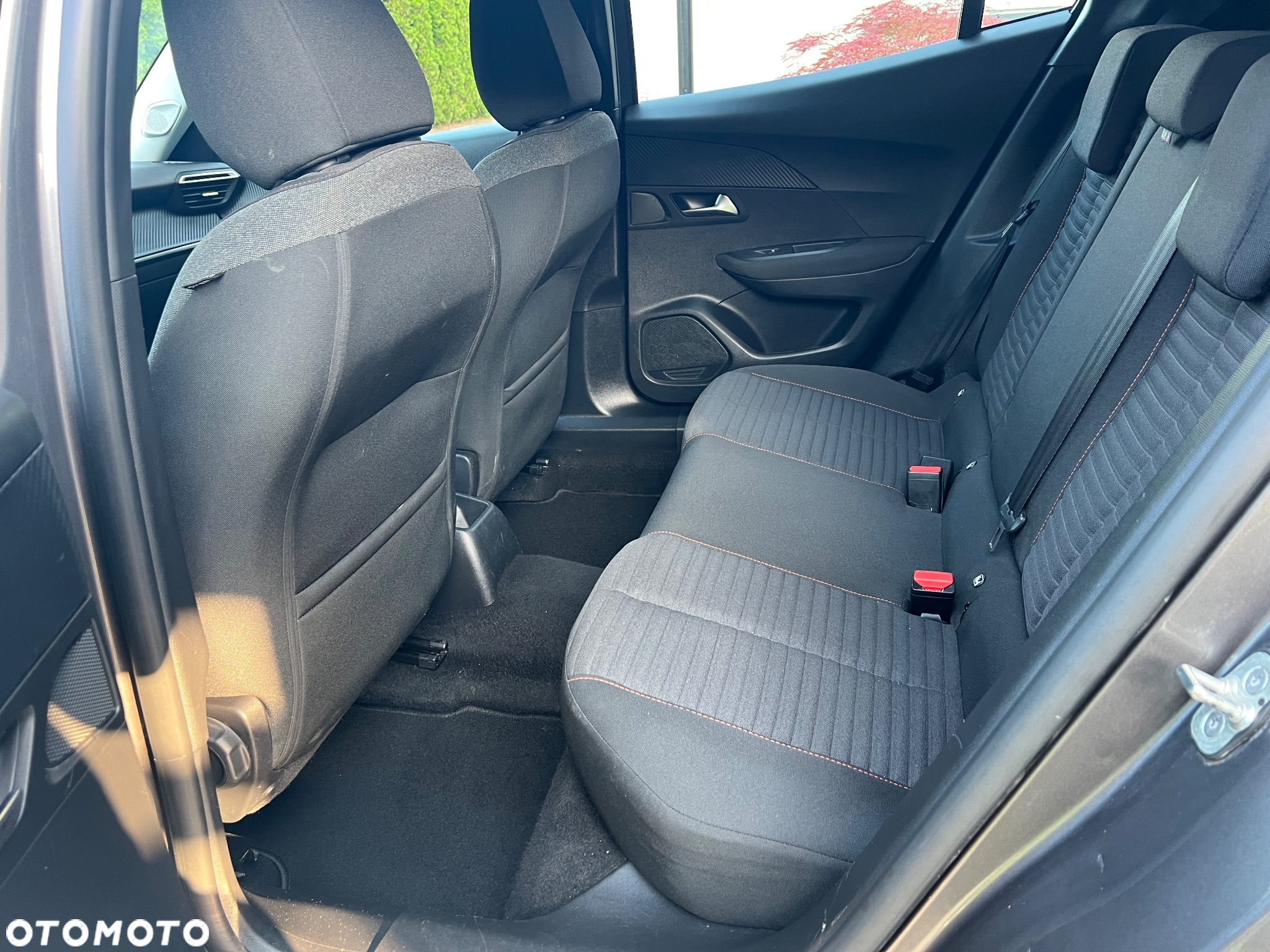 Peugeot 2008 1.5 BlueHDi Active Pack S&S - 20