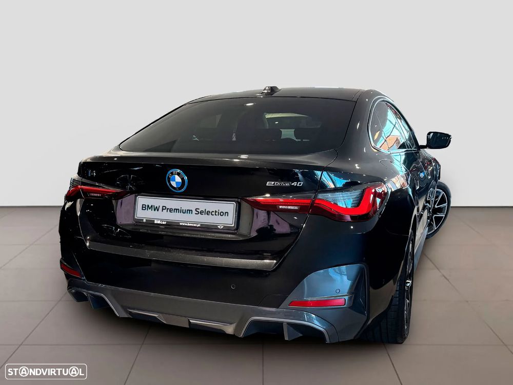 BMW i4 eDrive40 Desportiva M - 4
