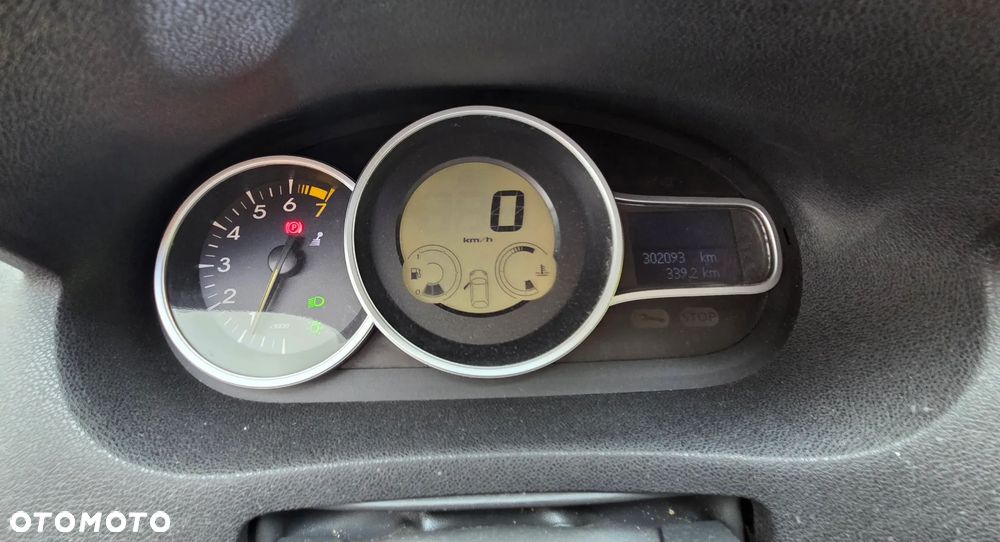 Renault Megane 1.6 16V Authentique - 8
