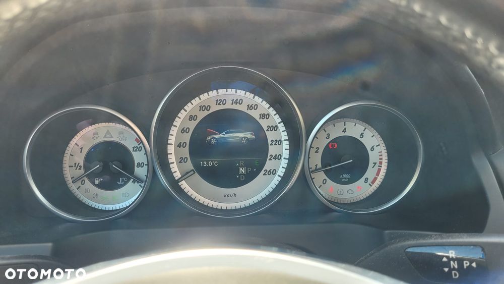 Mercedes-Benz Klasa E 250 7G-TRONIC Sport Edition - 17