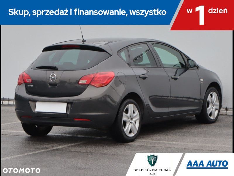 Opel Astra - 6
