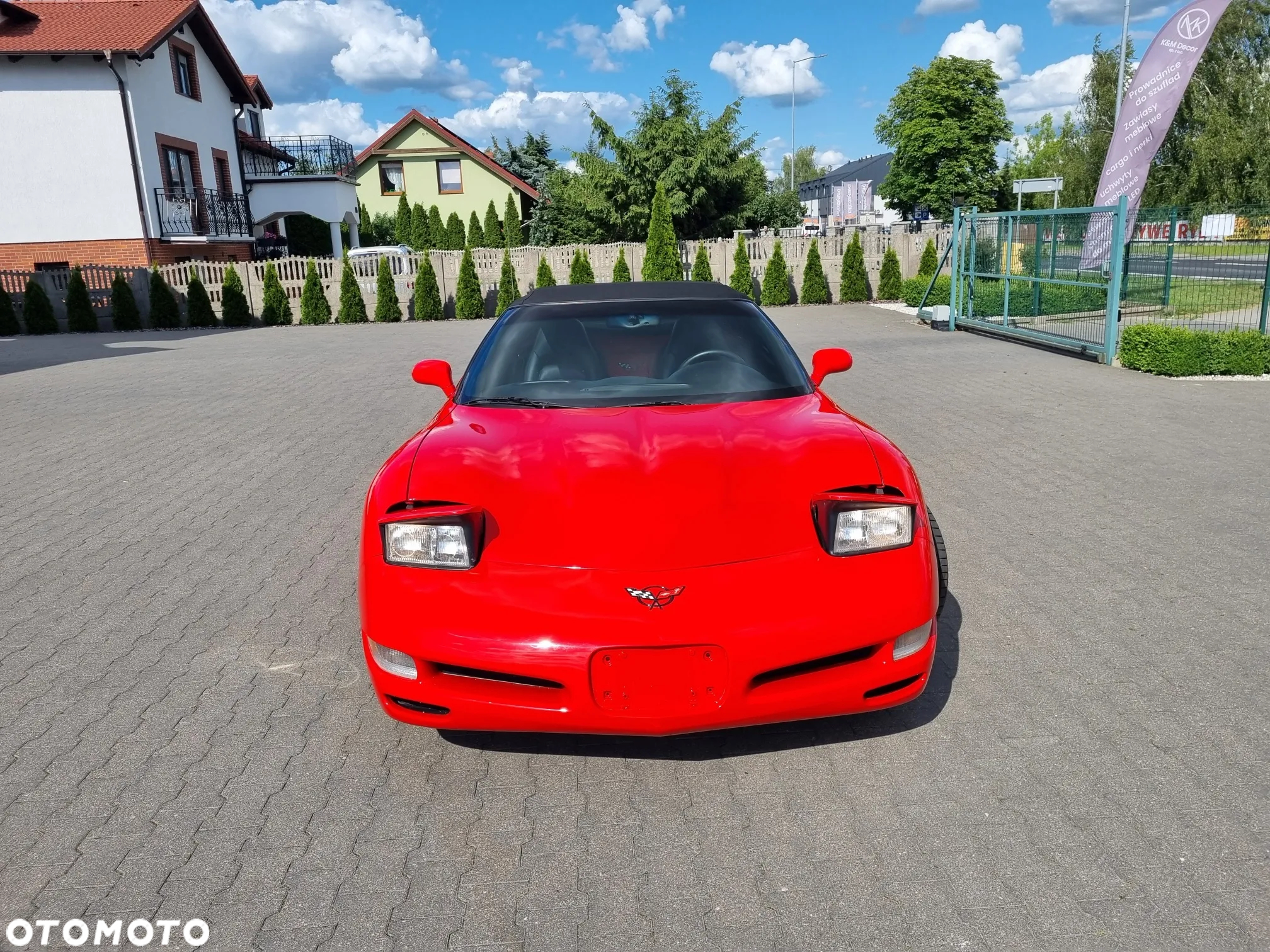 Chevrolet Corvette - 18