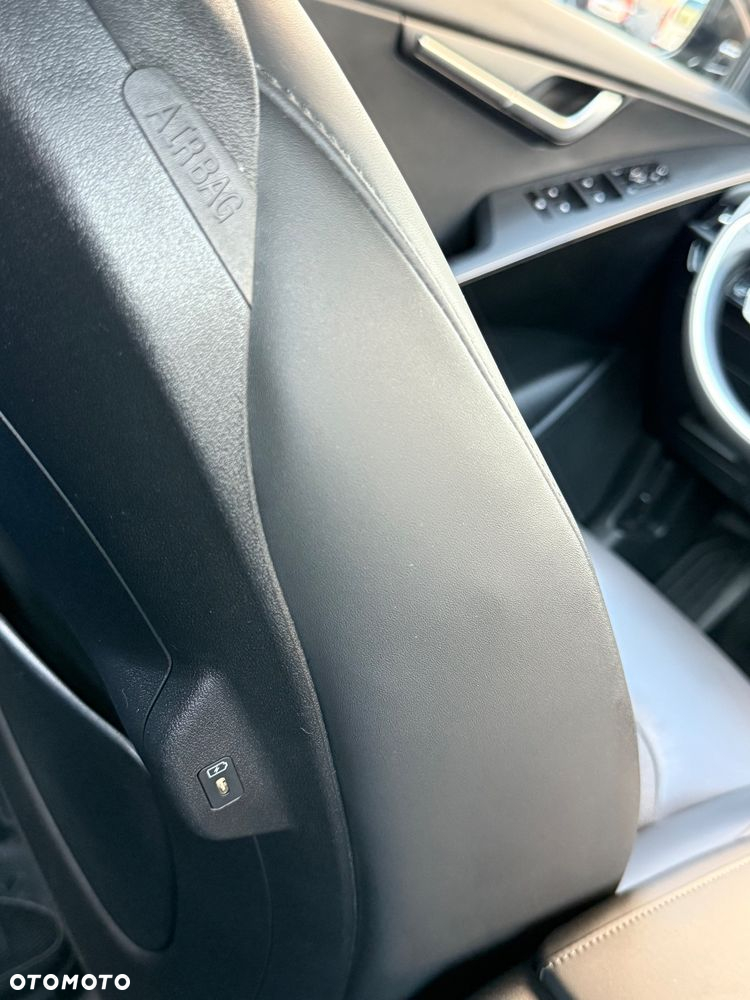 Kia Niro 1.6 GDI Hybrid M - 24