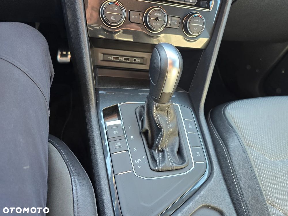 Volkswagen Tiguan - 28