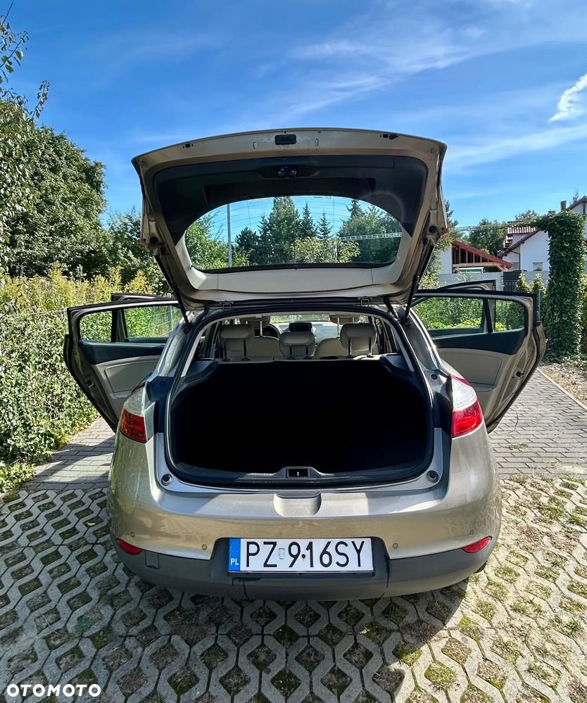 Renault Megane 1.5 dCi Grandtour Authentique - 11