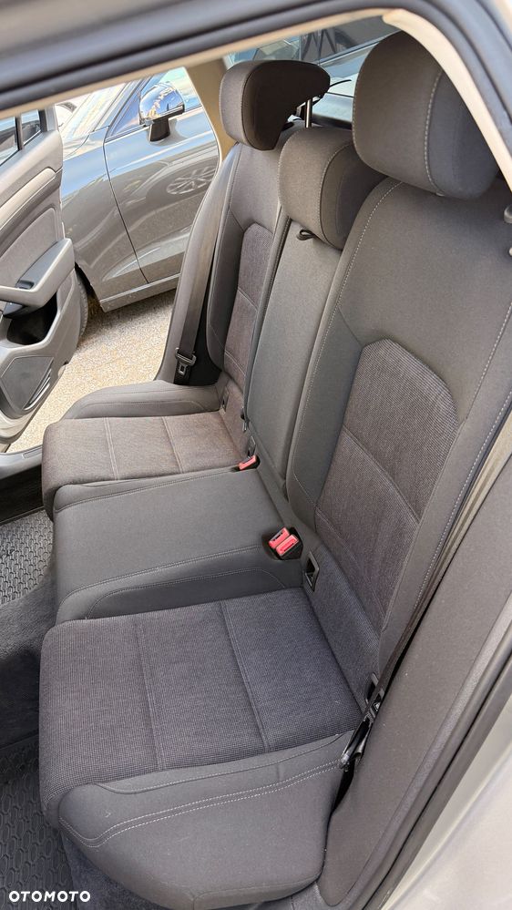 Volkswagen Passat 2.0 TDI BMT Comfortline DSG - 14