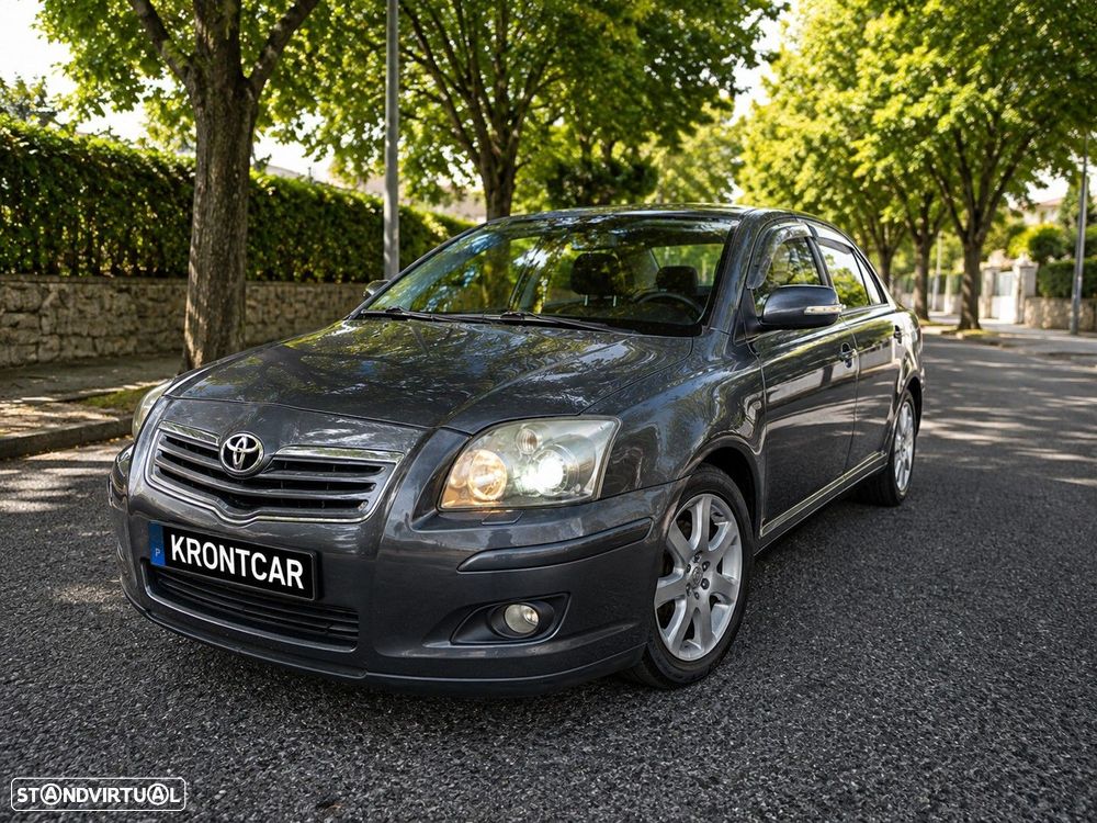 Toyota Avensis - 4