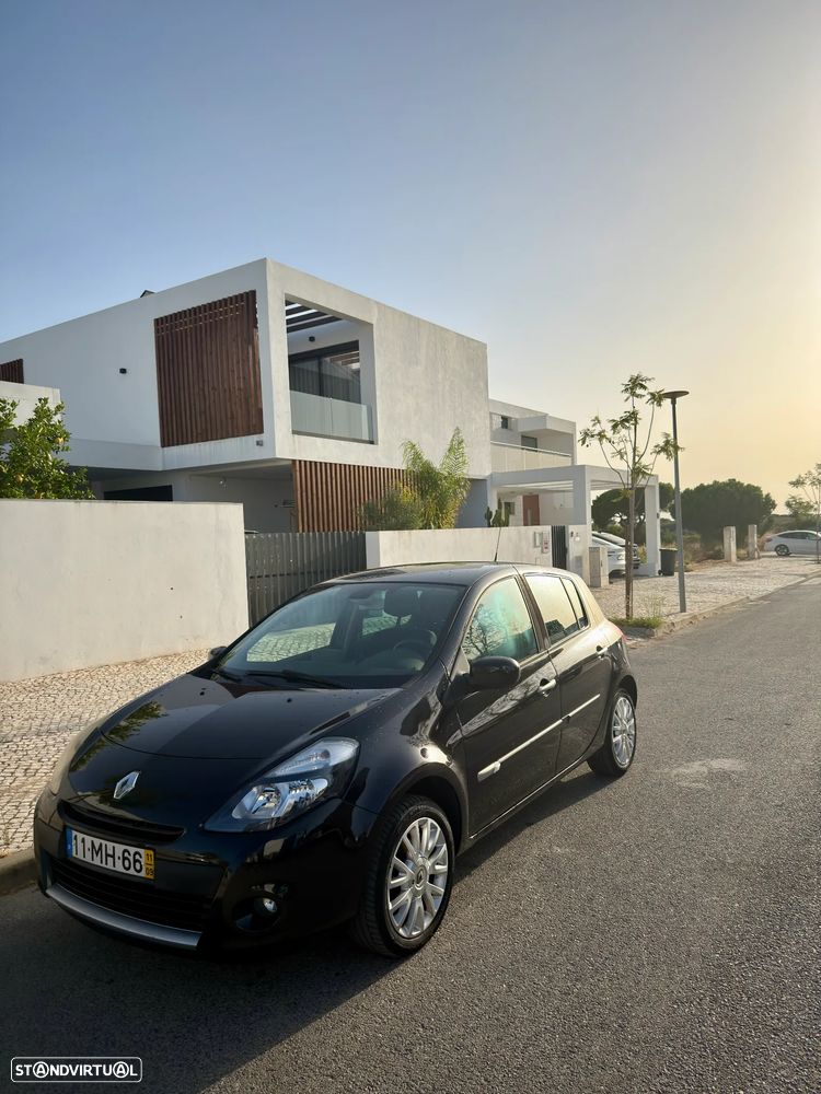 Renault Clio 1.2 TCE Dynamique S - 1