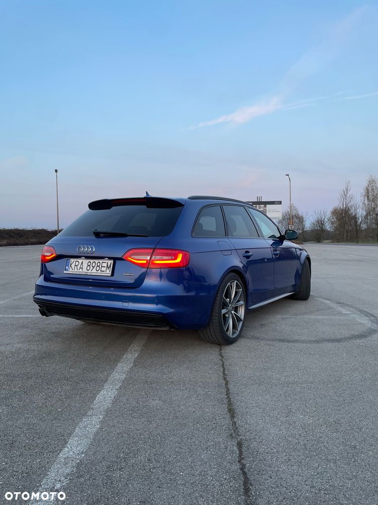Audi A4 Avant - 10