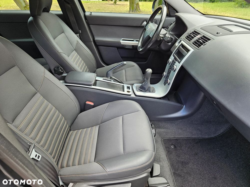 Volvo V50 - 29