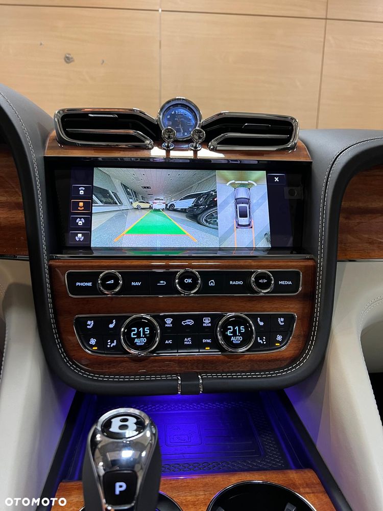 Bentley Bentayga - 35