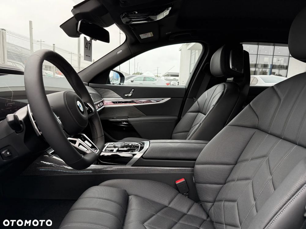 BMW Seria 7 - 16