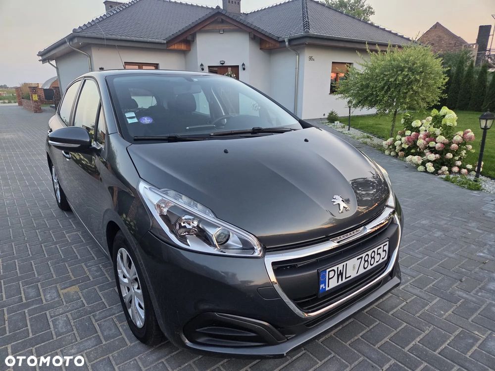 Peugeot 208 - 4